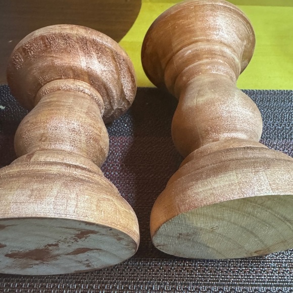 Elegant Wooden Candle Holders - coppery Brown - Picture 3 of 3